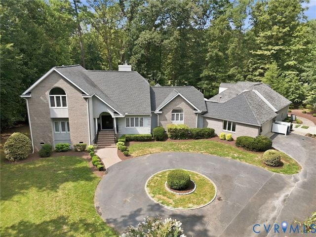 17 Quail Run Dr, Manakin Sabot, VA 23103