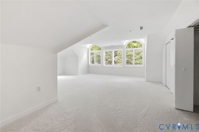 17 Quail Run Dr, Manakin Sabot, VA 23103