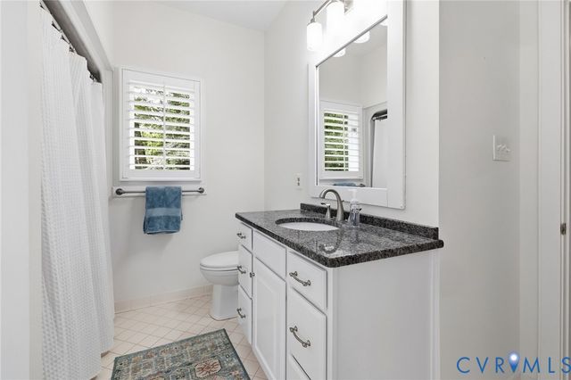 17 Quail Run Dr, Manakin Sabot, VA 23103