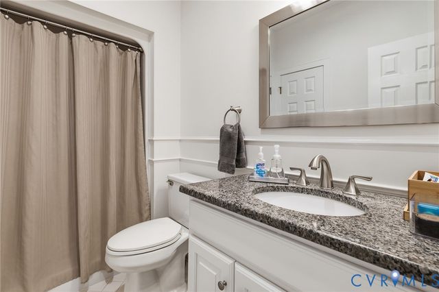 17 Quail Run Dr, Manakin Sabot, VA 23103