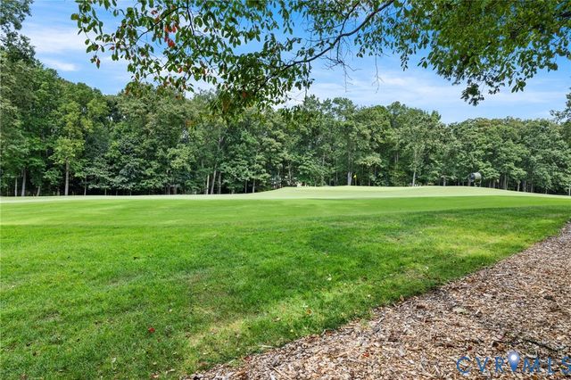 17 Quail Run Dr, Manakin Sabot, VA 23103