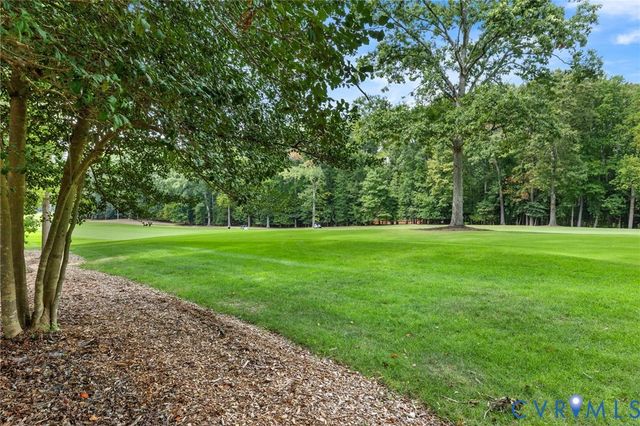 17 Quail Run Dr, Manakin Sabot, VA 23103