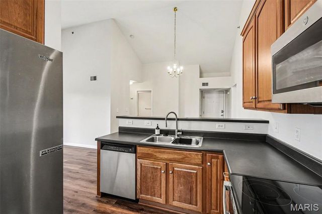 1141 Arbor Creek Drive 3B, St Louis, MO 63122