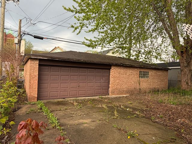4505 S Union Avenue, Chicago, IL 60609