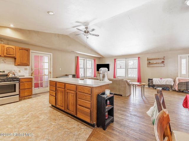 1769 Route 51, New Baltimore, NY 12087