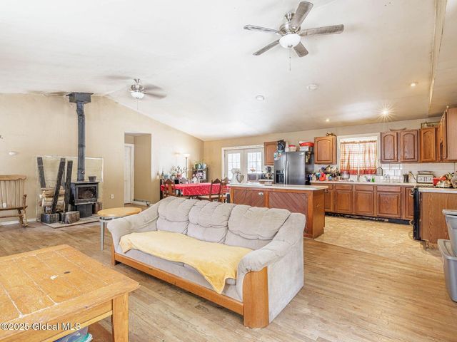 1769 Route 51, New Baltimore, NY 12087