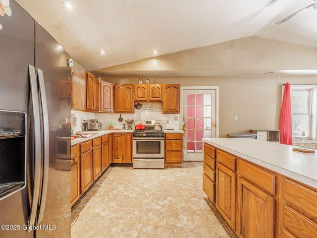 1769 Route 51, New Baltimore, NY 12087