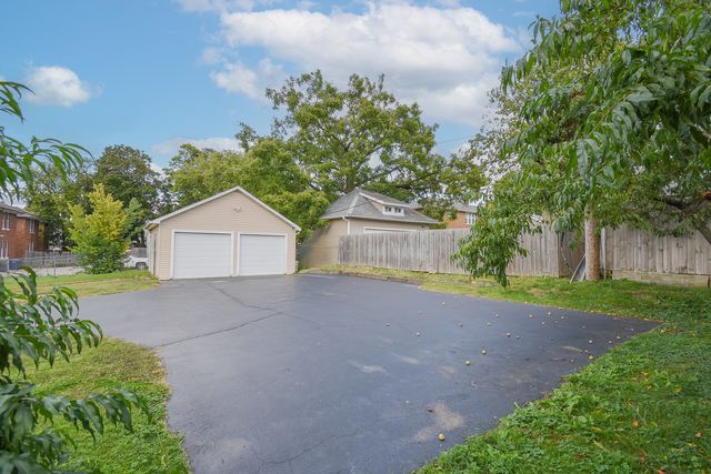 443 N Ash Street, Waukegan, IL 60085