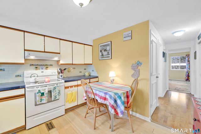 260 Brittany Farms Road APT B, New Britain, CT 06053