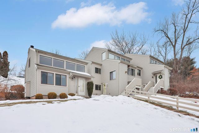 260 Brittany Farms Road APT B, New Britain, CT 06053