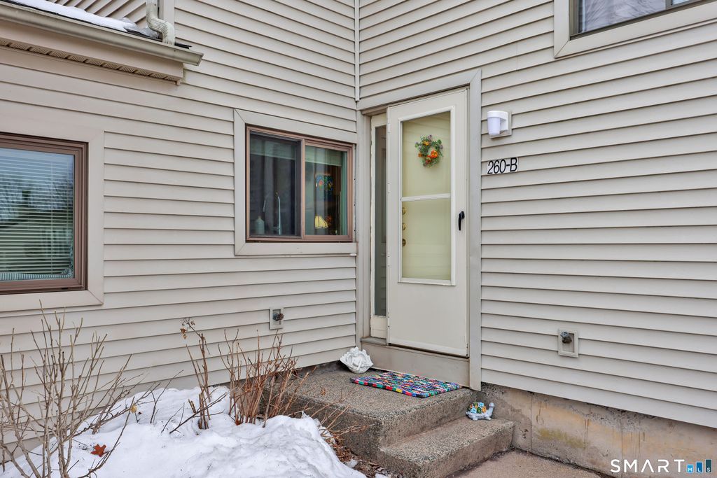 260 Brittany Farms Road APT B, New Britain, CT 06053