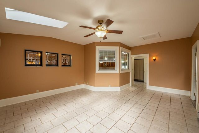 809 Richards AVENUE, Watertown, WI 53094