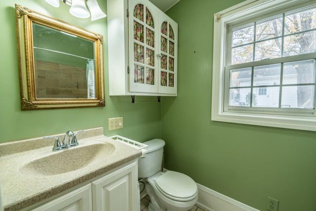 809 Richards AVENUE, Watertown, WI 53094