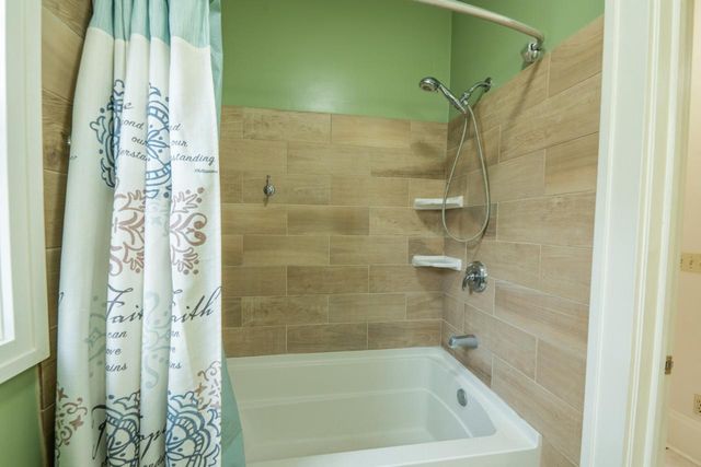 809 Richards AVENUE, Watertown, WI 53094