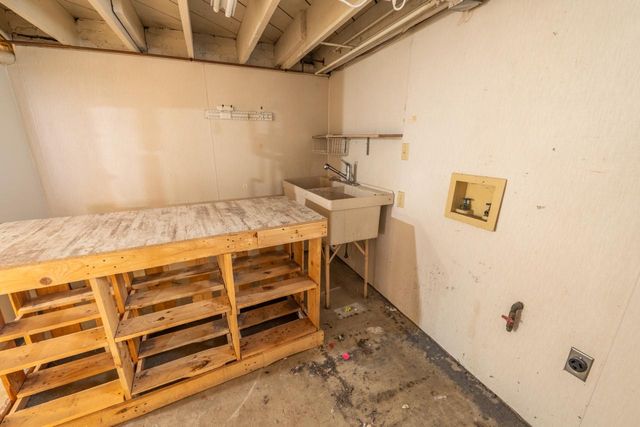 809 Richards AVENUE, Watertown, WI 53094