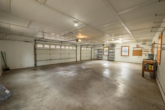 809 Richards AVENUE, Watertown, WI 53094