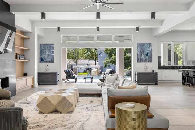 4924 W SAN RAFAEL STREET, Tampa, FL 33629