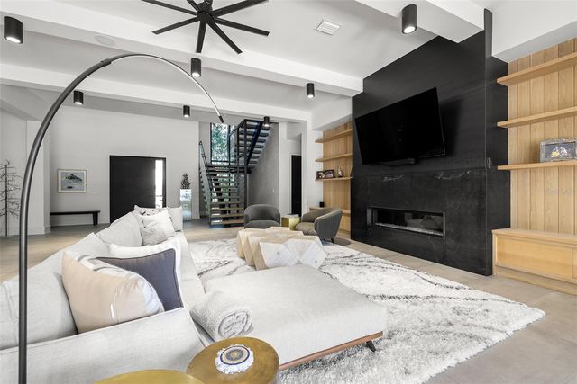 4924 W SAN RAFAEL STREET, Tampa, FL 33629