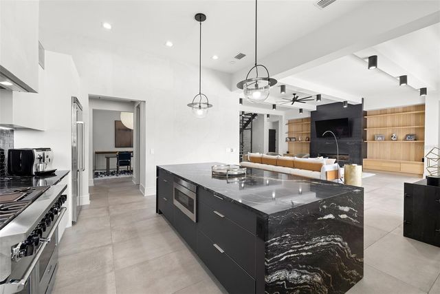 4924 W SAN RAFAEL STREET, Tampa, FL 33629