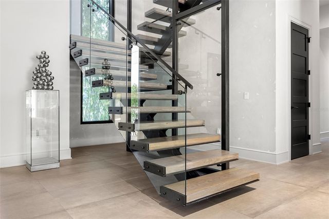 4924 W SAN RAFAEL STREET, Tampa, FL 33629