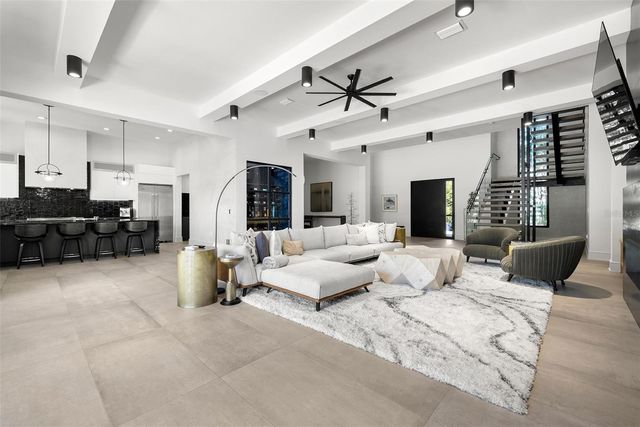 4924 W SAN RAFAEL STREET, Tampa, FL 33629