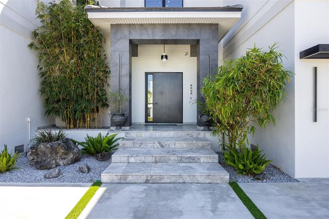 4924 W SAN RAFAEL STREET, Tampa, FL 33629