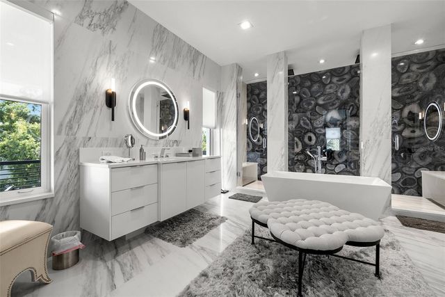 4924 W SAN RAFAEL STREET, Tampa, FL 33629