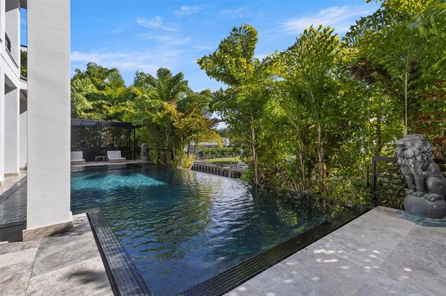 4924 W SAN RAFAEL STREET, Tampa, FL 33629