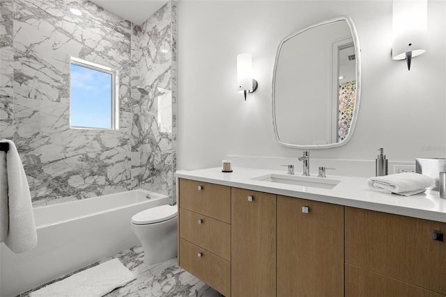 4924 W SAN RAFAEL STREET, Tampa, FL 33629