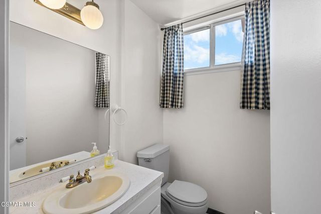 1654 Edgewater Lane, Camarillo, CA 93010