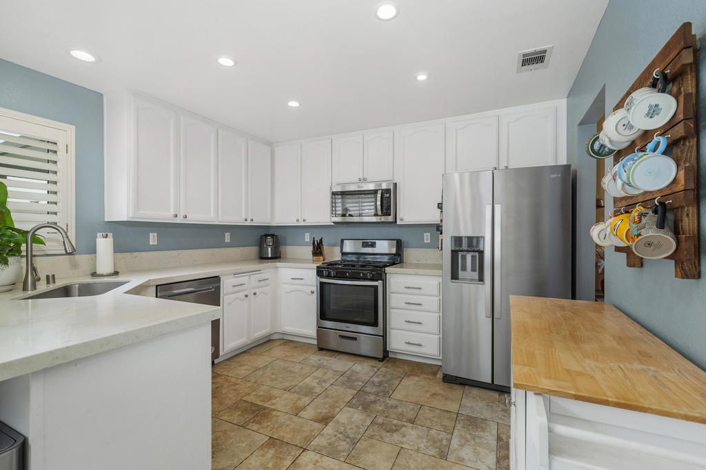 Image 14 of property listing at 8771 Kentville Street, Riverside, CA 92508