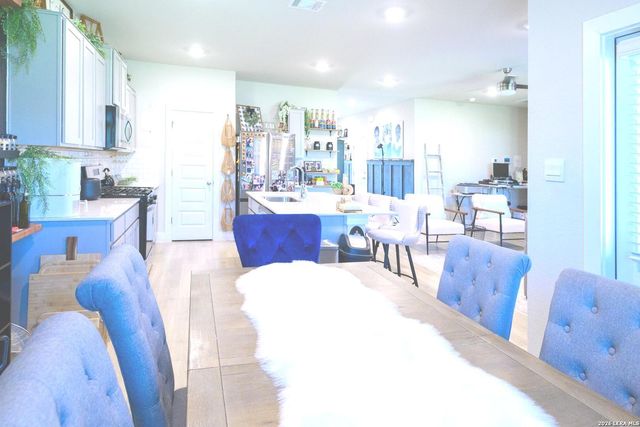 21037 RINDLE LANE, San Antonio, TX 78266