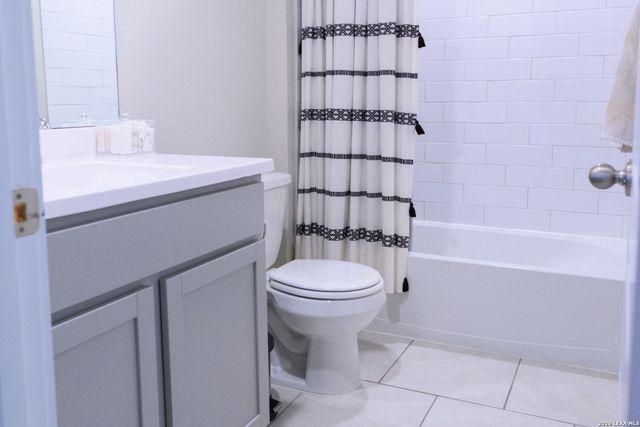 21037 RINDLE LANE, San Antonio, TX 78266