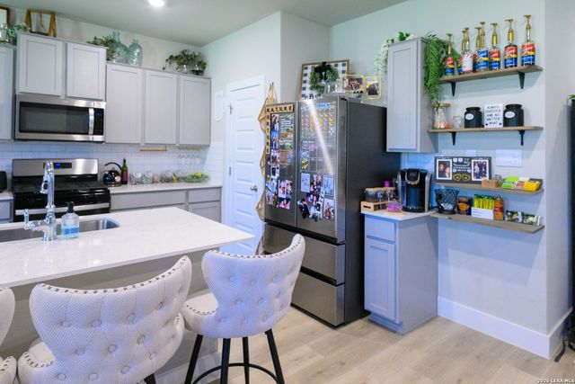 21037 RINDLE LANE, San Antonio, TX 78266