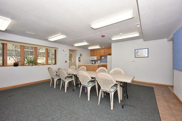 2142 Chateau COURT #308-2, Grafton, WI 53024