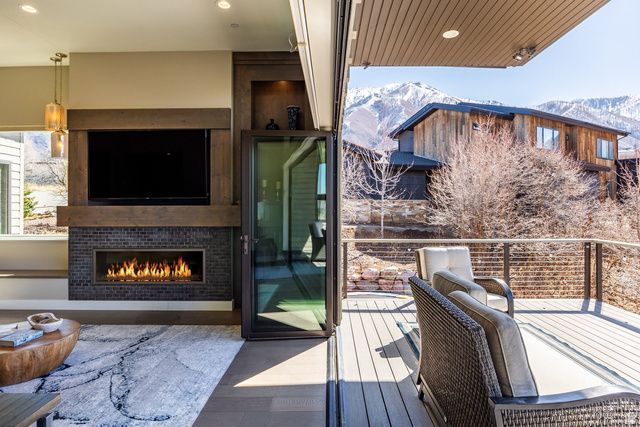 806 S SUMMIT CREEK DR, Woodland Hills, UT 84653