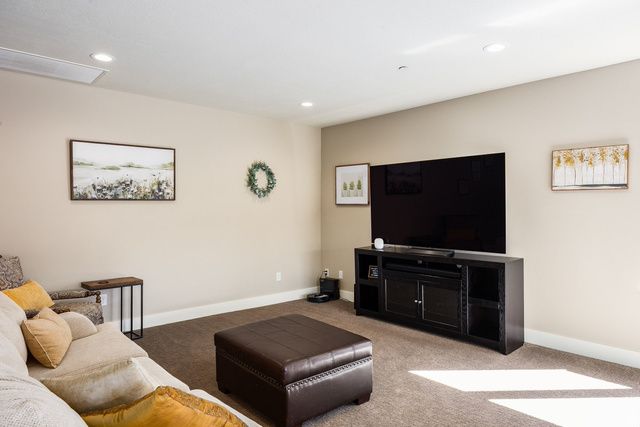 806 S SUMMIT CREEK DR, Woodland Hills, UT 84653