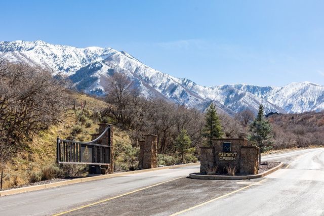 806 S SUMMIT CREEK DR, Woodland Hills, UT 84653