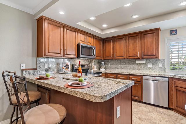 42892 Scirocco Road, Palm Desert, CA 92211