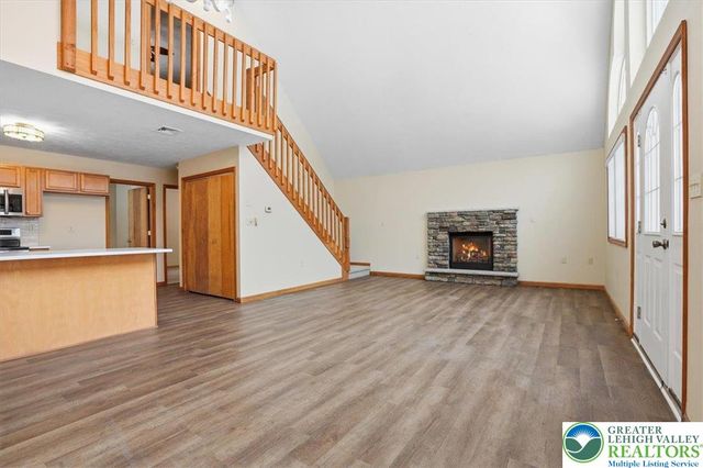 102 Chitimacha Drive, Coolbaugh Twp, PA 18347