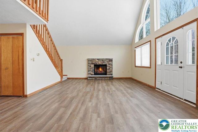 102 Chitimacha Drive, Coolbaugh Twp, PA 18347