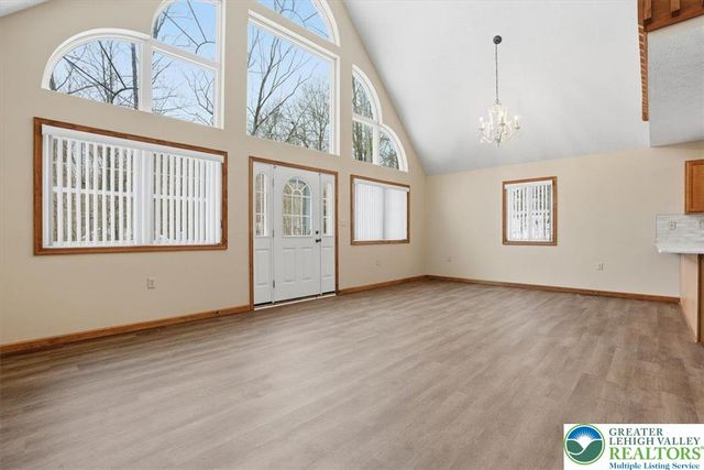 102 Chitimacha Drive, Coolbaugh Twp, PA 18347