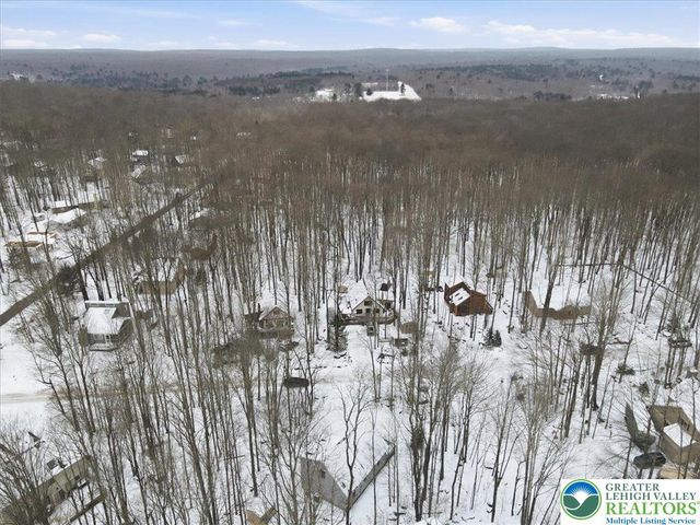 102 Chitimacha Drive, Coolbaugh Twp, PA 18347