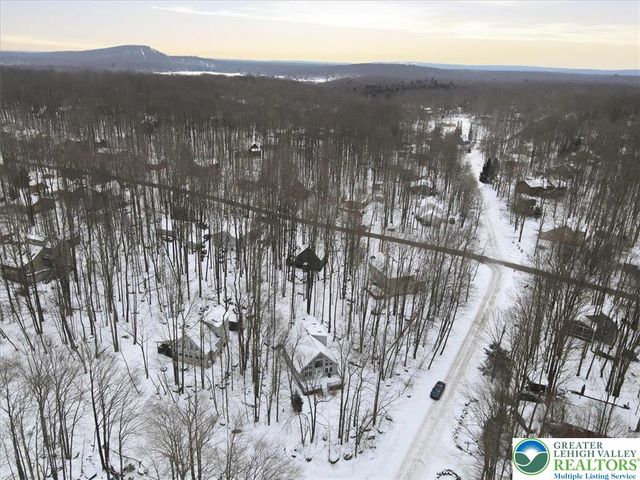 102 Chitimacha Drive, Coolbaugh Twp, PA 18347