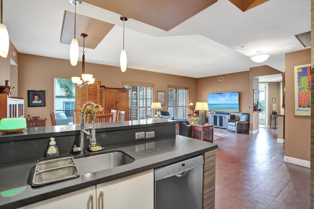 2617 NE 14th Avenue 304, Wilton Manors, FL 33334