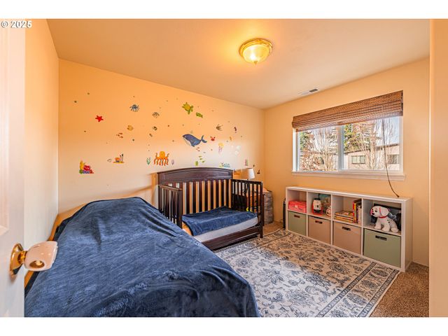 769 RIVER Rd, Eugene, OR 97404