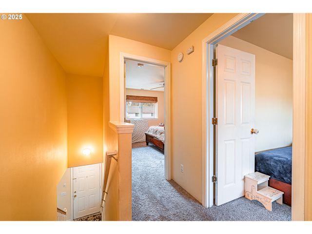 769 RIVER Rd, Eugene, OR 97404