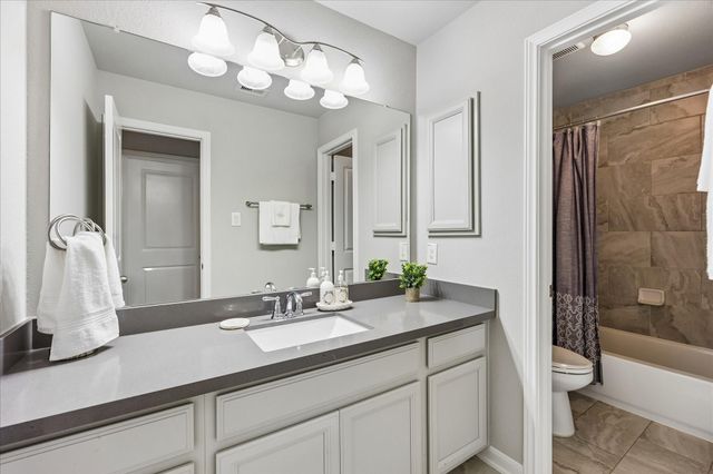 3022 Senita Bloom Drive, Manvel, TX 77578