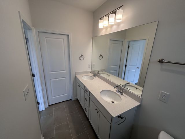 5109 Pace Park Cir, Columbia, TN 38401