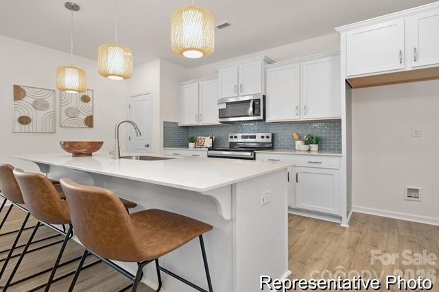 2402 Morgan Hills Drive 290, Albemarle, NC 28001